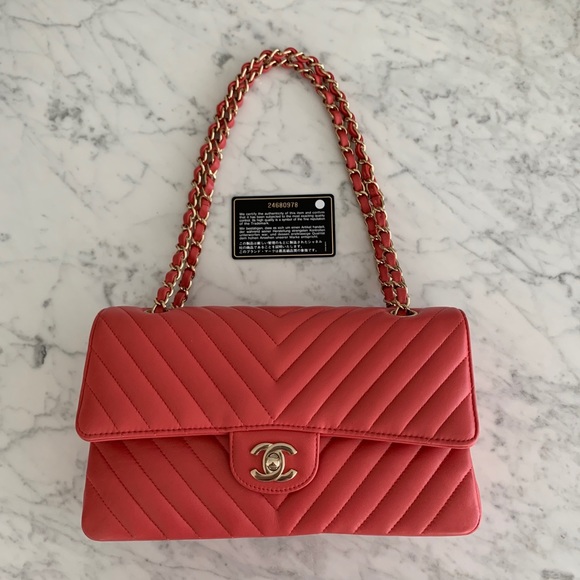 CHANEL Handbags - Chanel Classic Medium Double Flap Bag